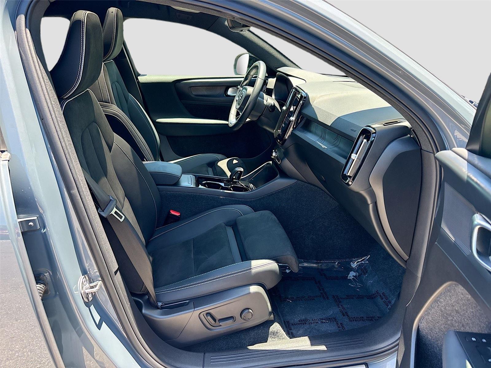 2023 Volvo C40 Recharge Pure Electric Plus