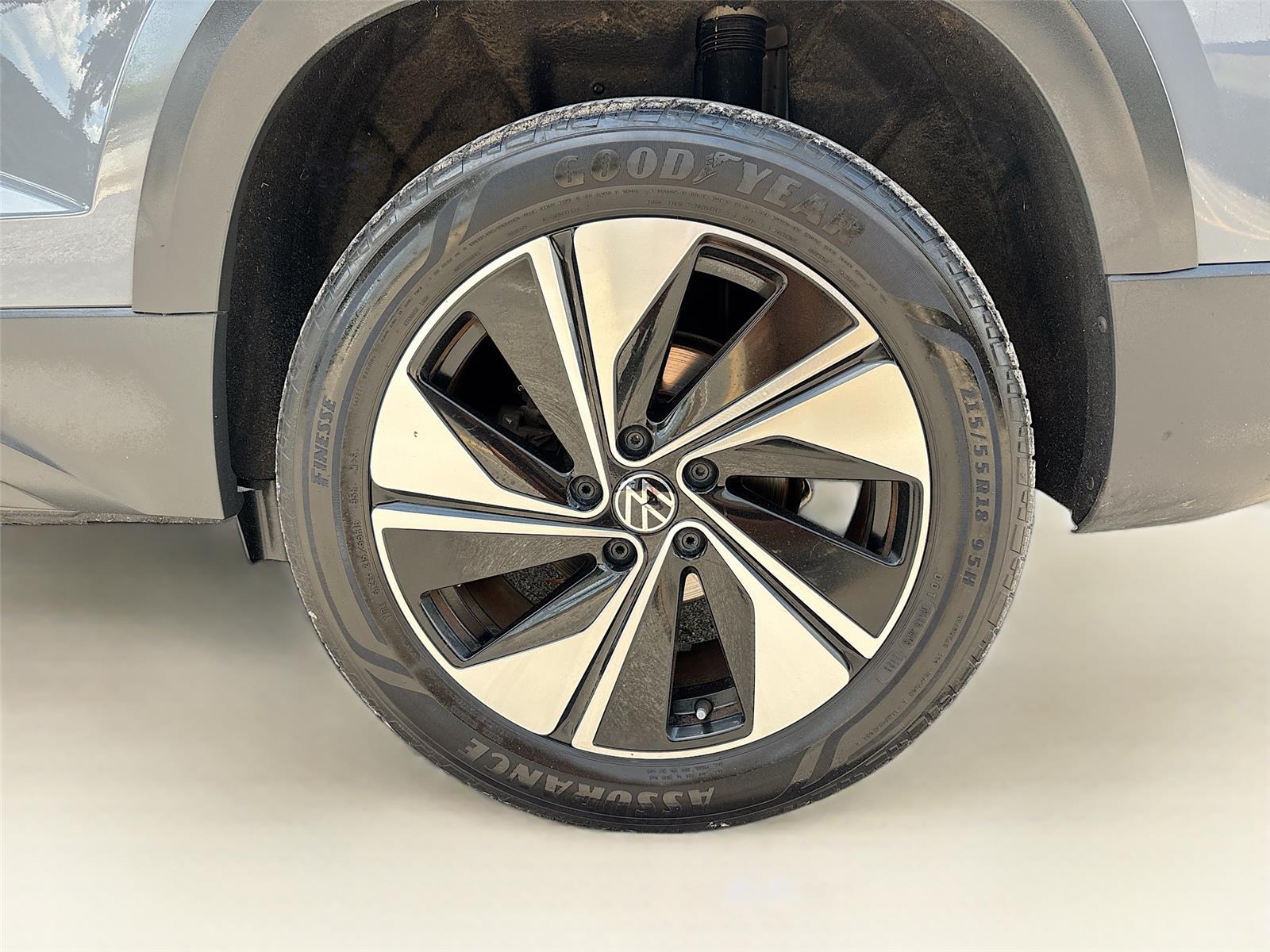 2023 Volkswagen Taos SE
