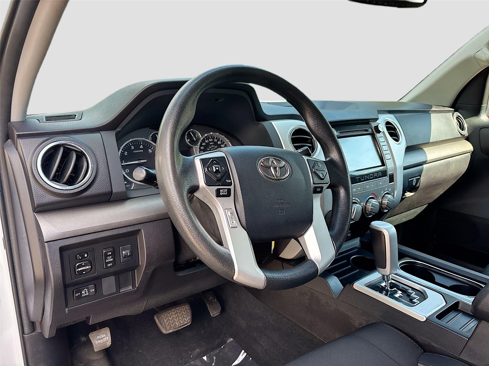2016 Toyota Tundra Truck SR5