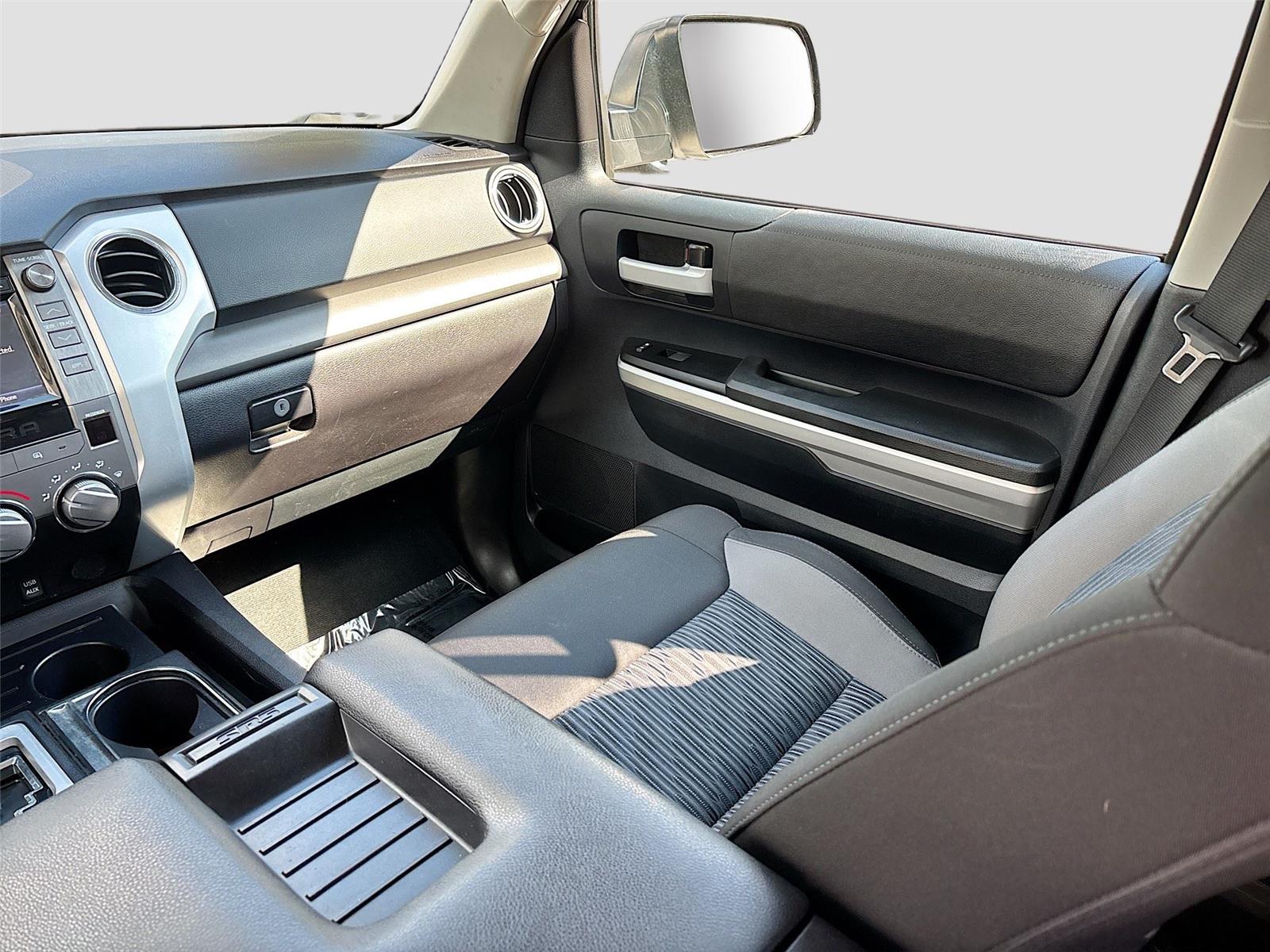 2016 Toyota Tundra Truck SR5