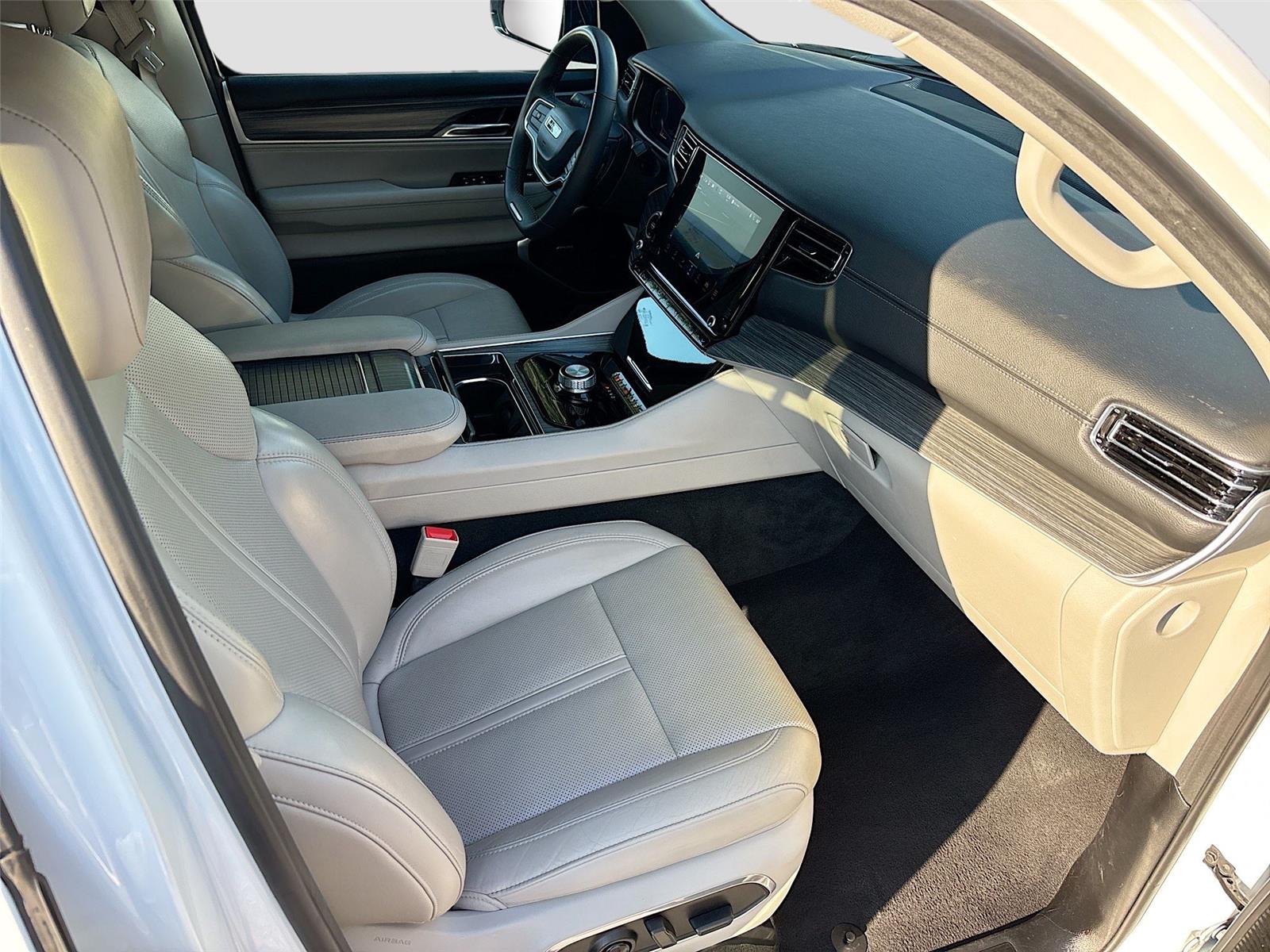 2024 Jeep Wagoneer L Series II