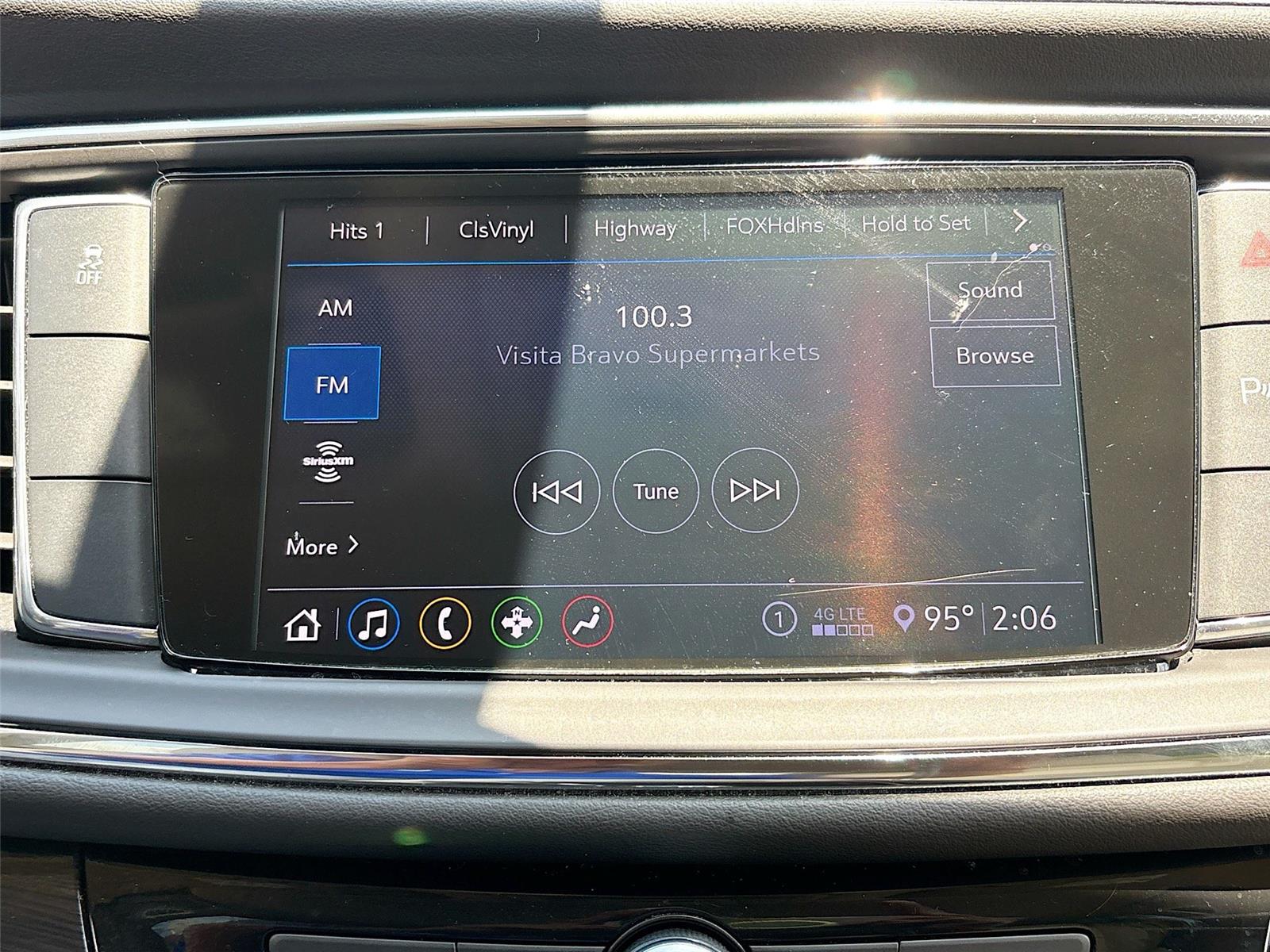 2020 Buick Enclave Essence