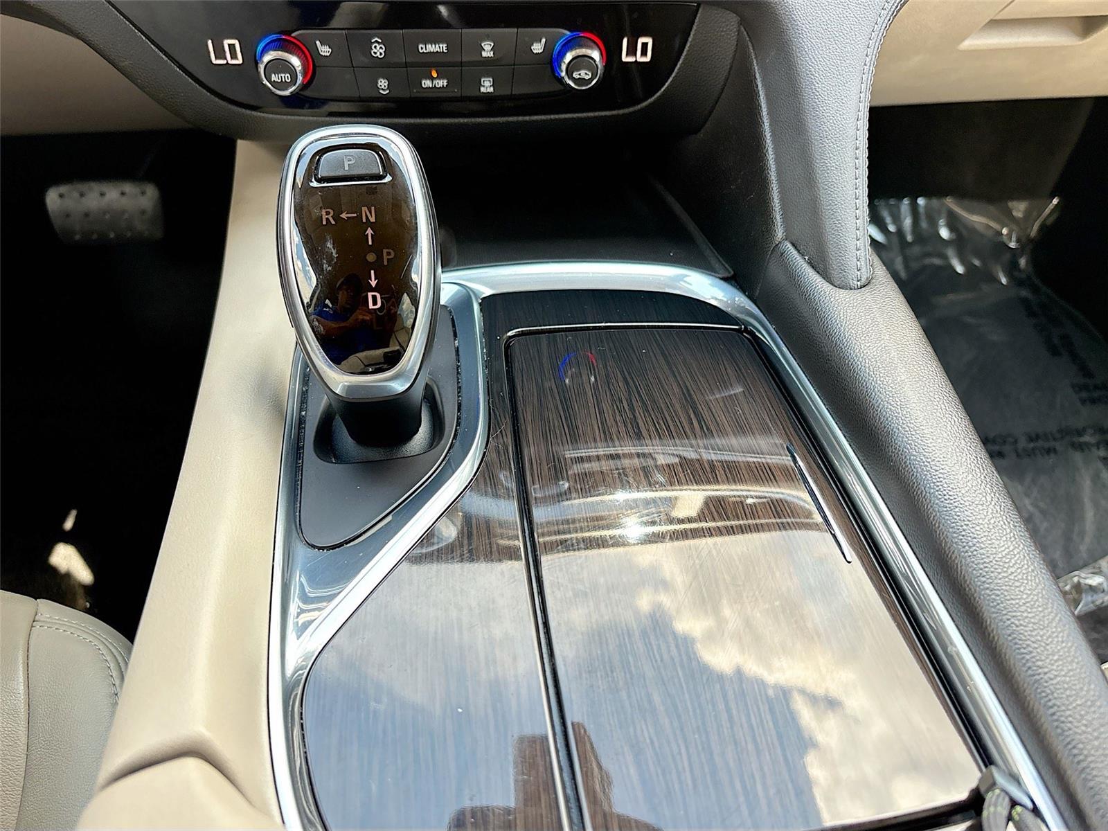 2020 Buick Enclave Essence