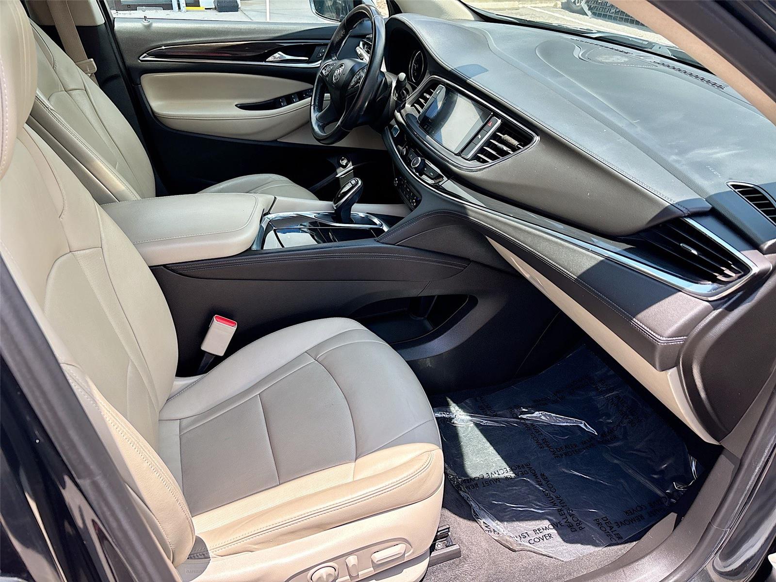 2020 Buick Enclave Essence