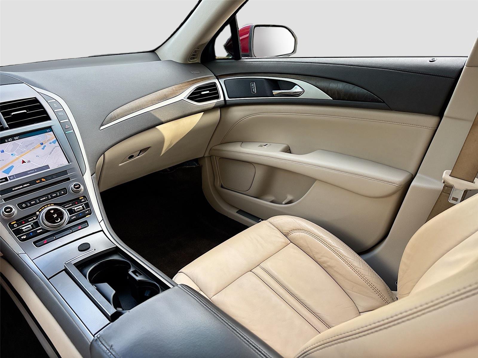 2017 Lincoln MKZ Select
