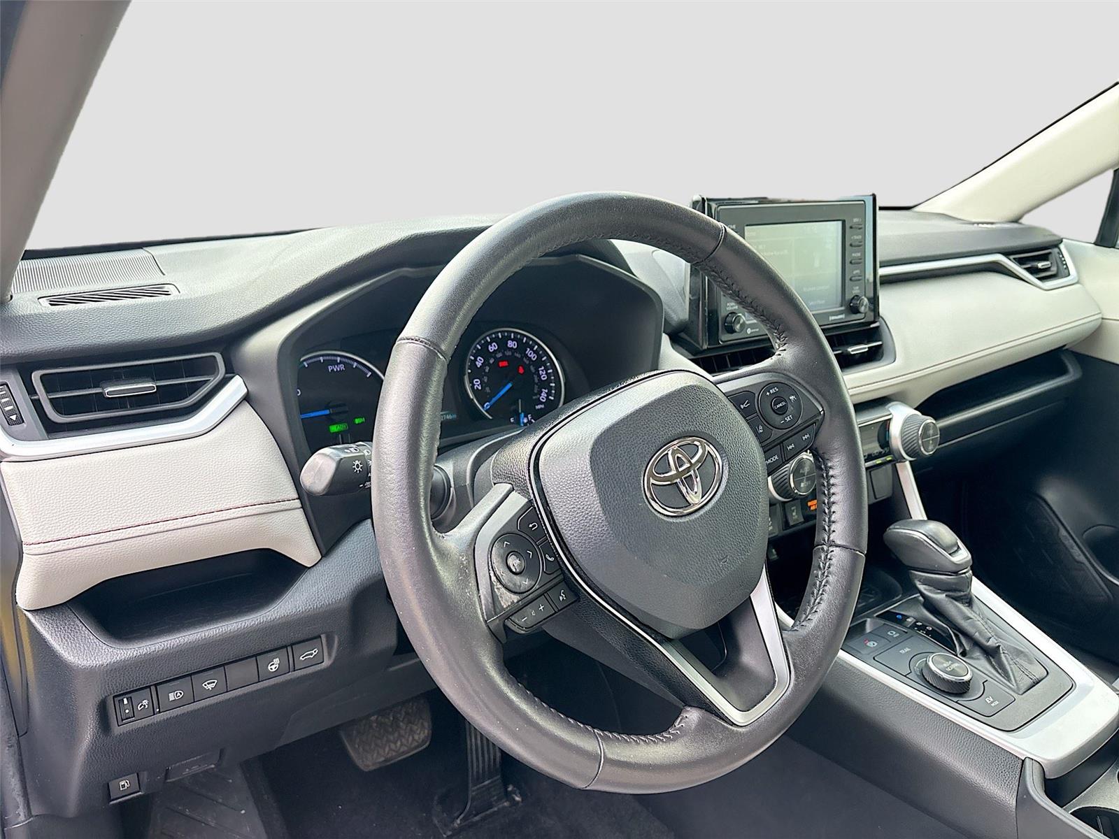 2021 Toyota RAV4 Hybrid XLE Premium