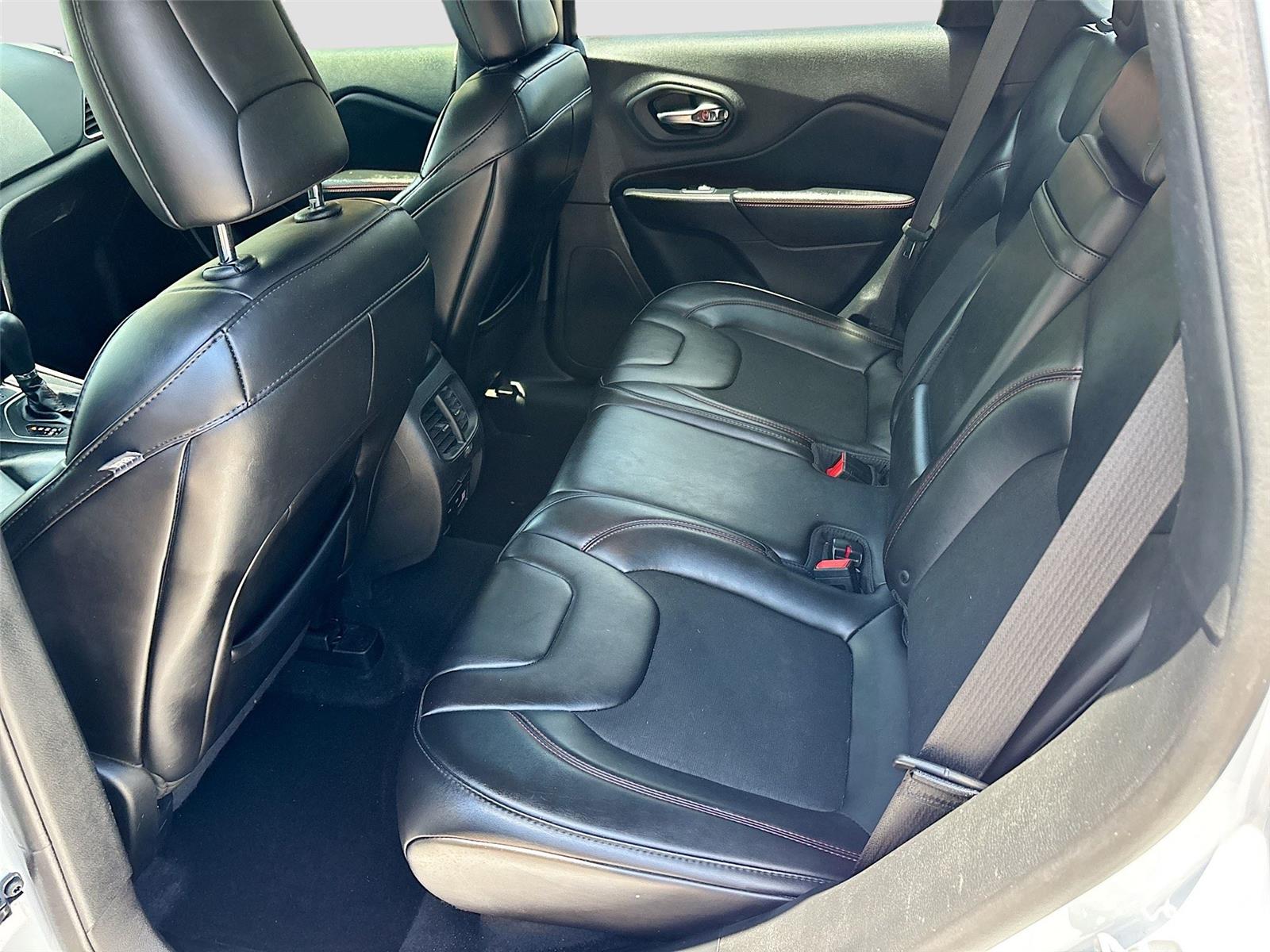 2019 Jeep Cherokee Trailhawk
