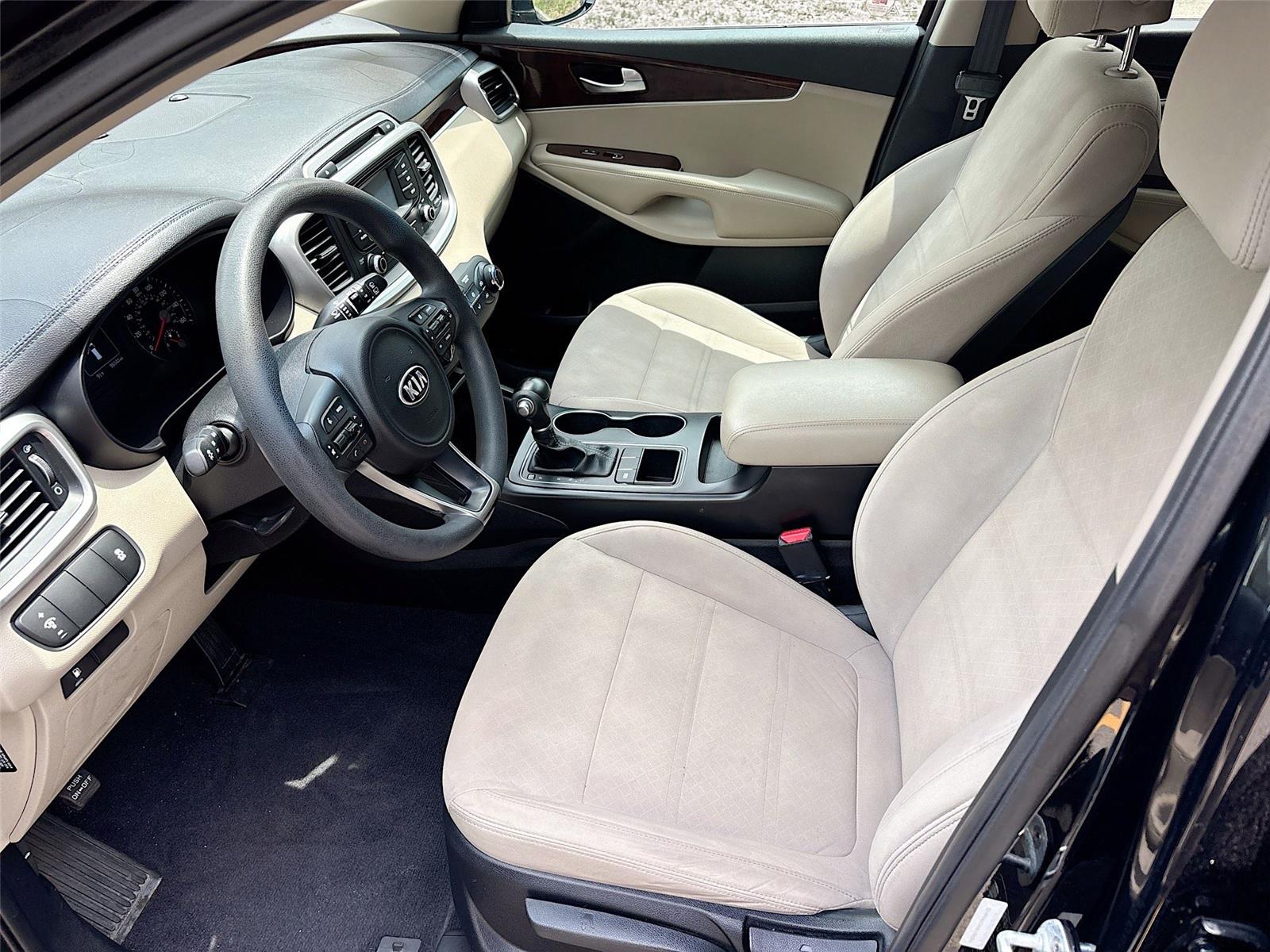 2017 Kia Sorento LX