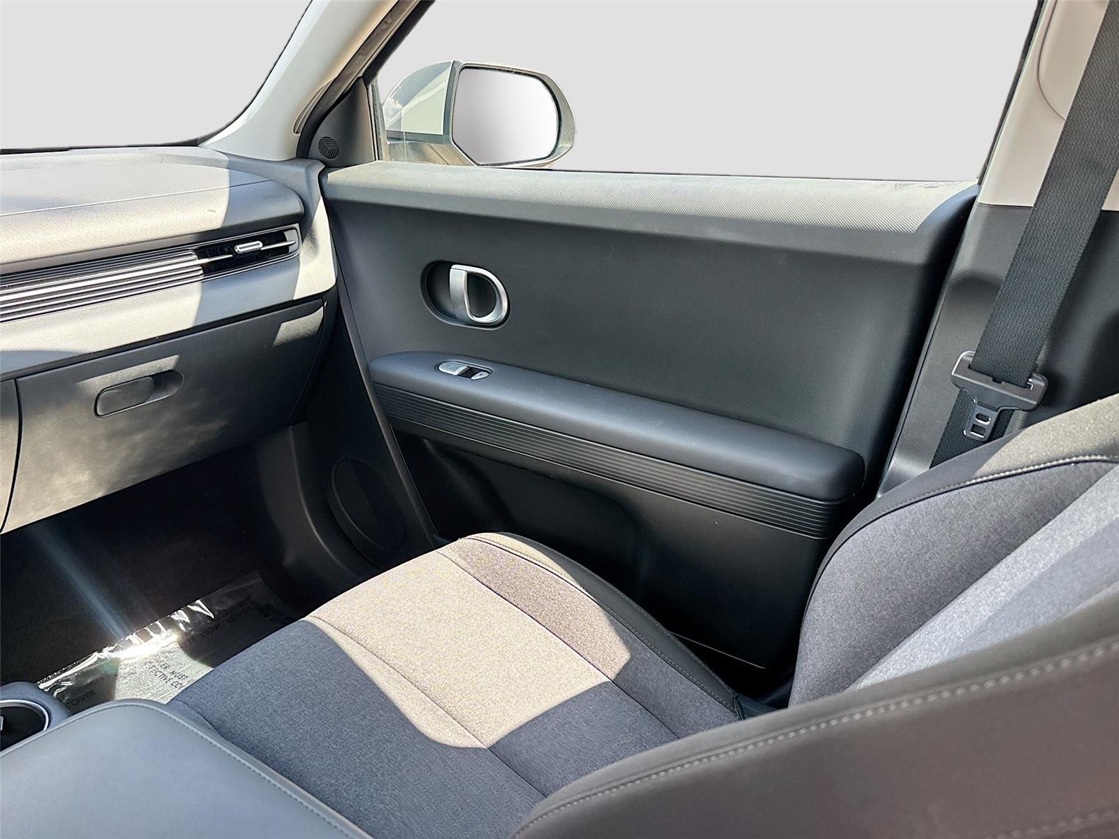 2024 Hyundai IONIQ 5 SE