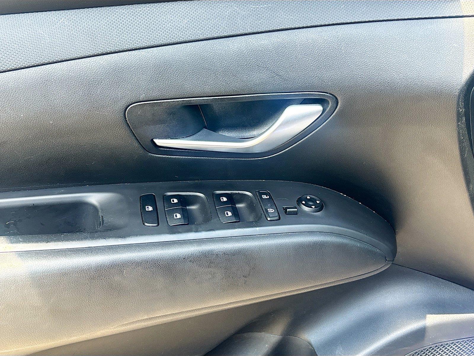2022 Hyundai Tucson SE