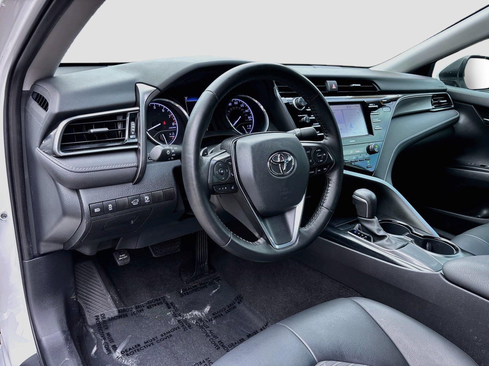 2020 Toyota Camry SE