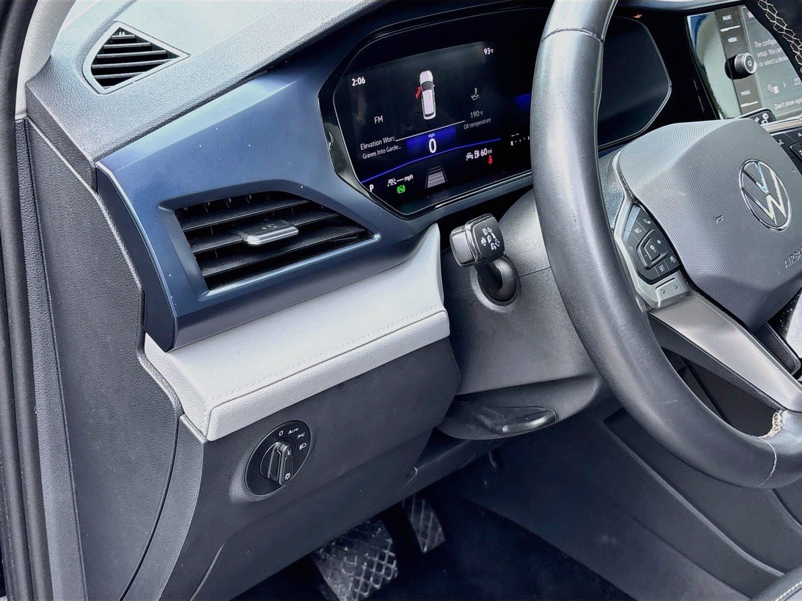 2024 Volkswagen Taos SE
