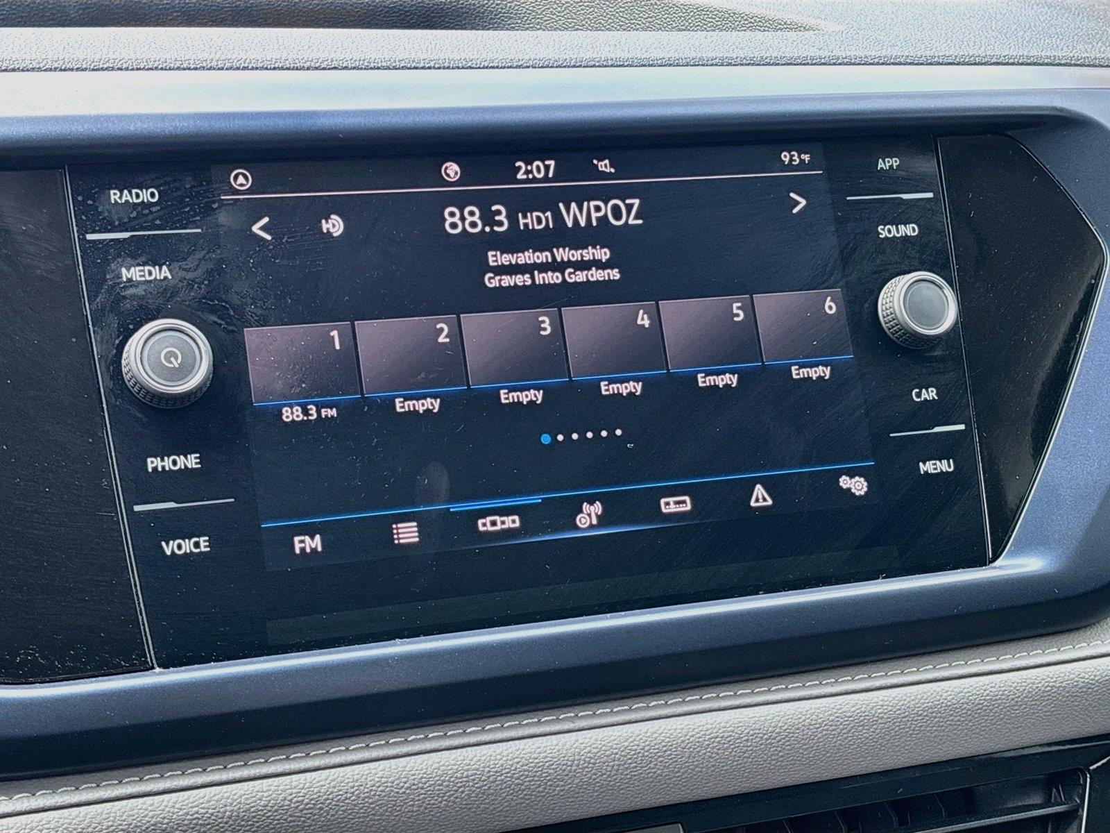 2024 Volkswagen Taos SE