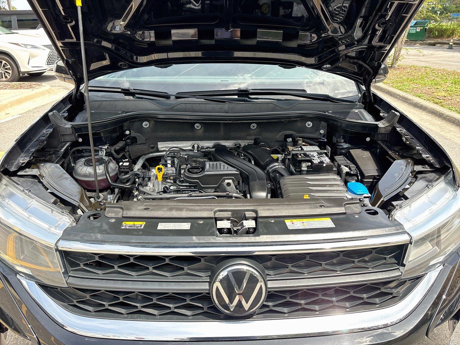 2024 Volkswagen Taos SE