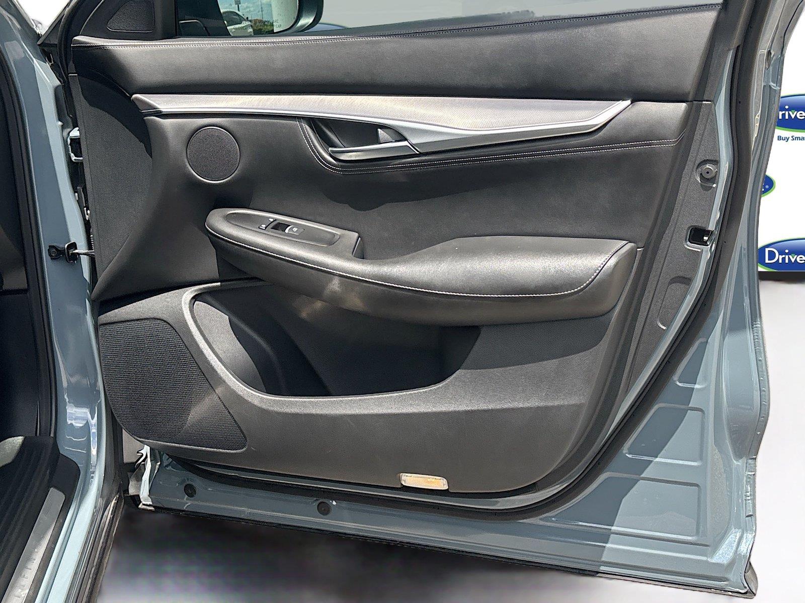 2023 INFINITI QX55 LUXE