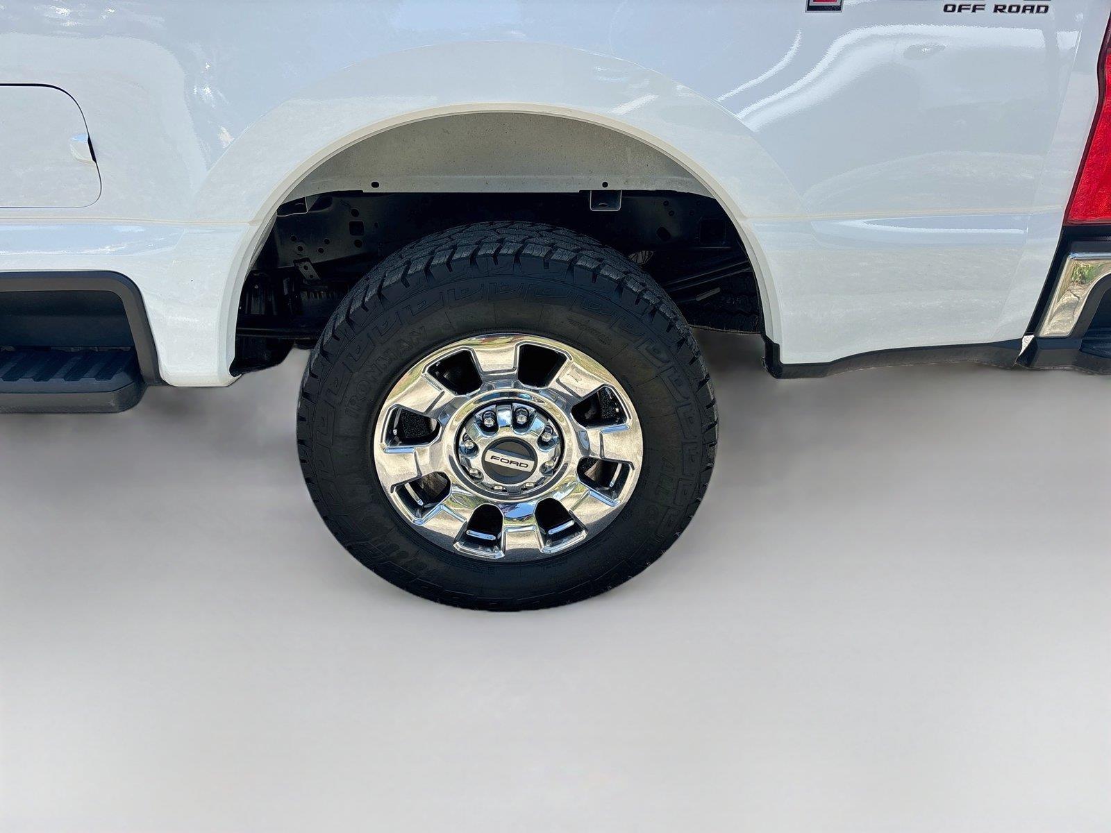 2023 Ford Super Duty F-250 SRW LARIAT