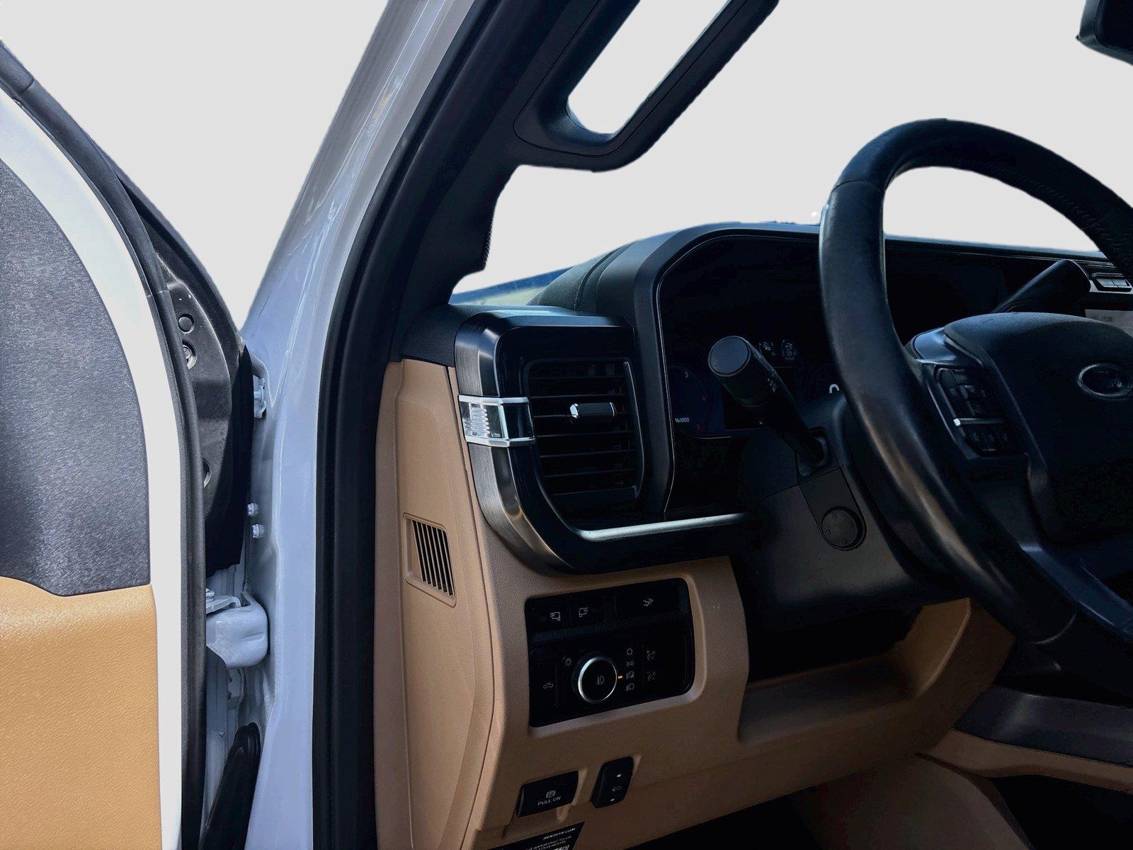 2023 Ford Super Duty F-250 SRW LARIAT
