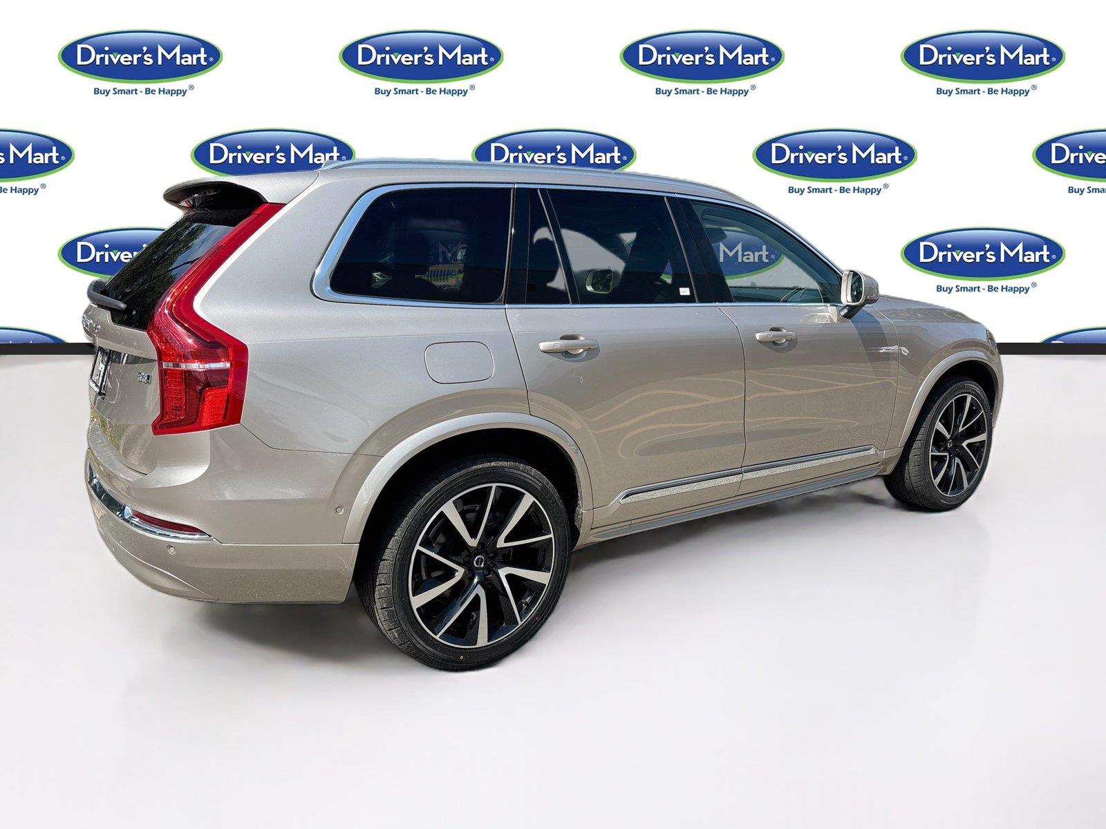 2024 Volvo XC90 Plus Bright Theme
