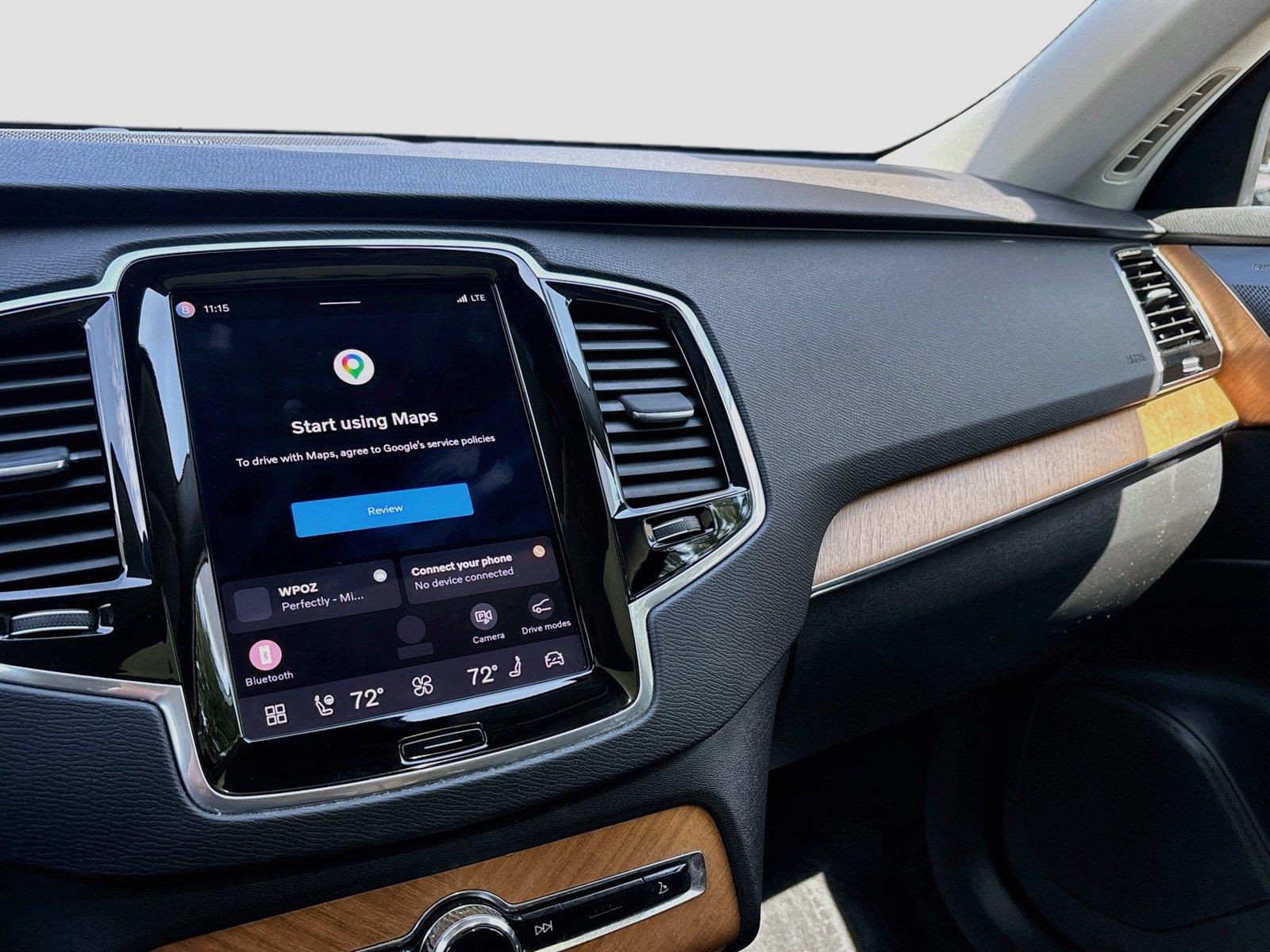 2024 Volvo XC90 Plus Bright Theme
