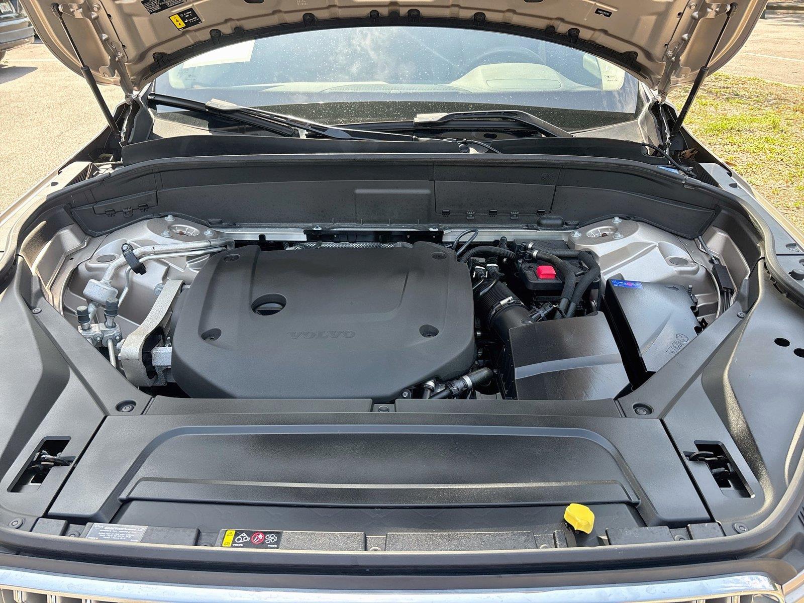 2024 Volvo XC90 Plus Bright Theme