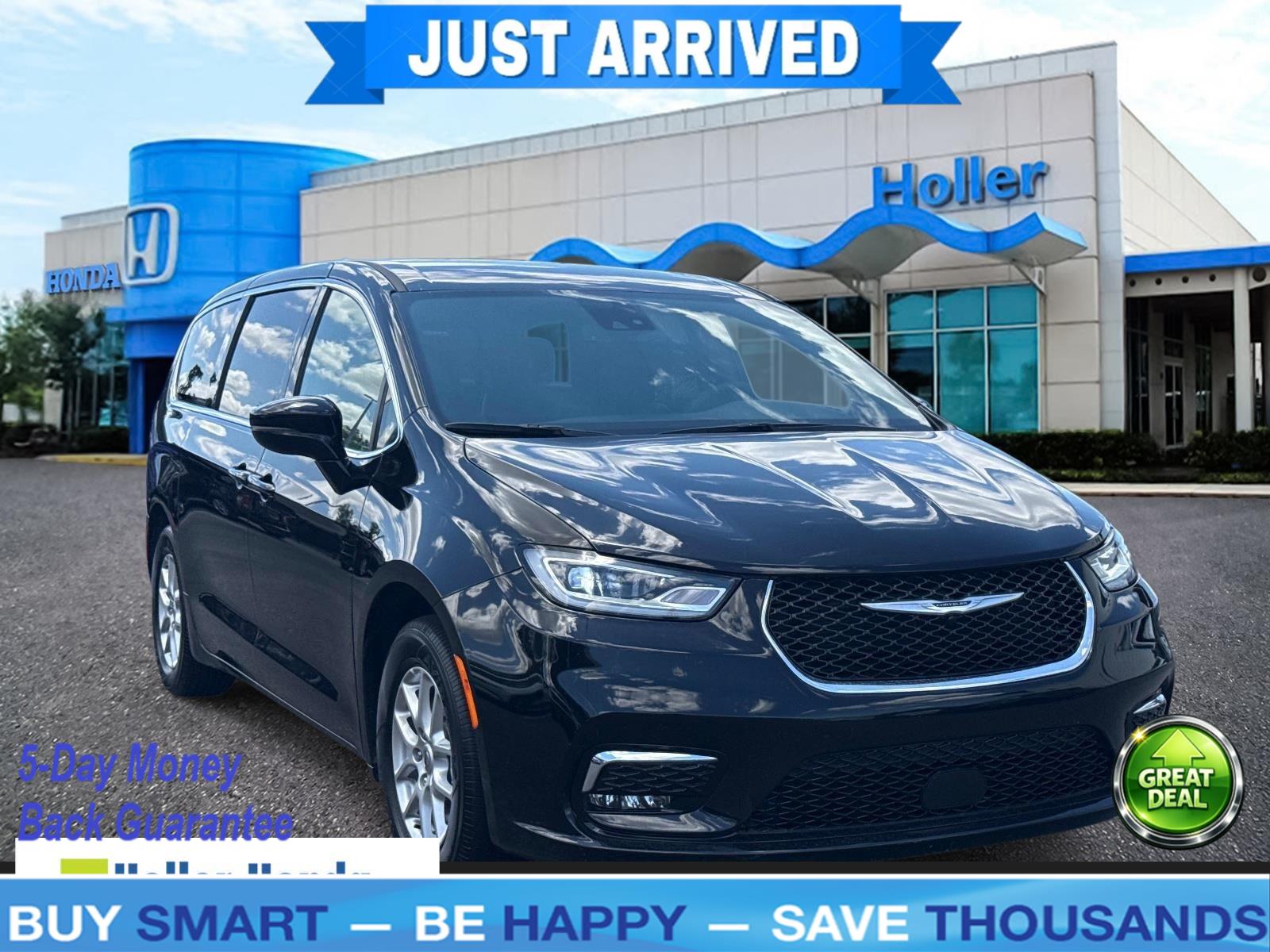 Diamond Black Crystal Pearlcoat 2025 Chrysler Pacifica Minivan Front-Wheel Drive 9-Speed Automatic