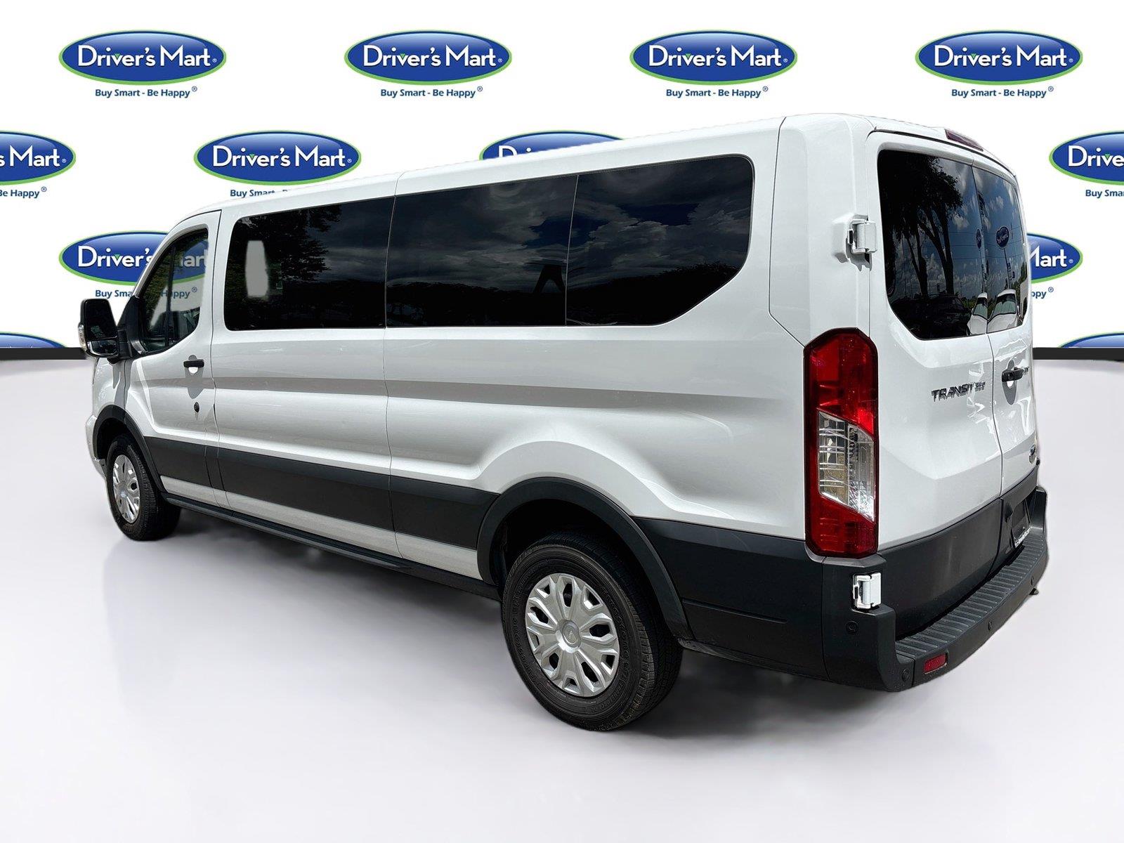 2023 Ford Transit Passenger Wagon XLT