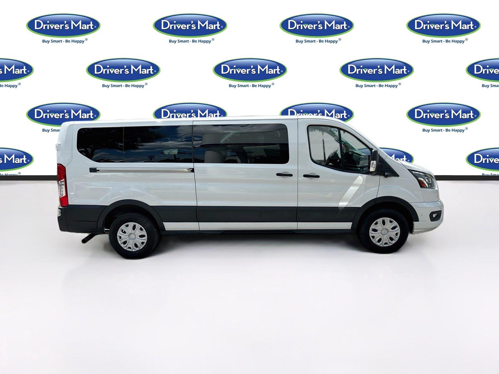 2023 Ford Transit Passenger Wagon XLT