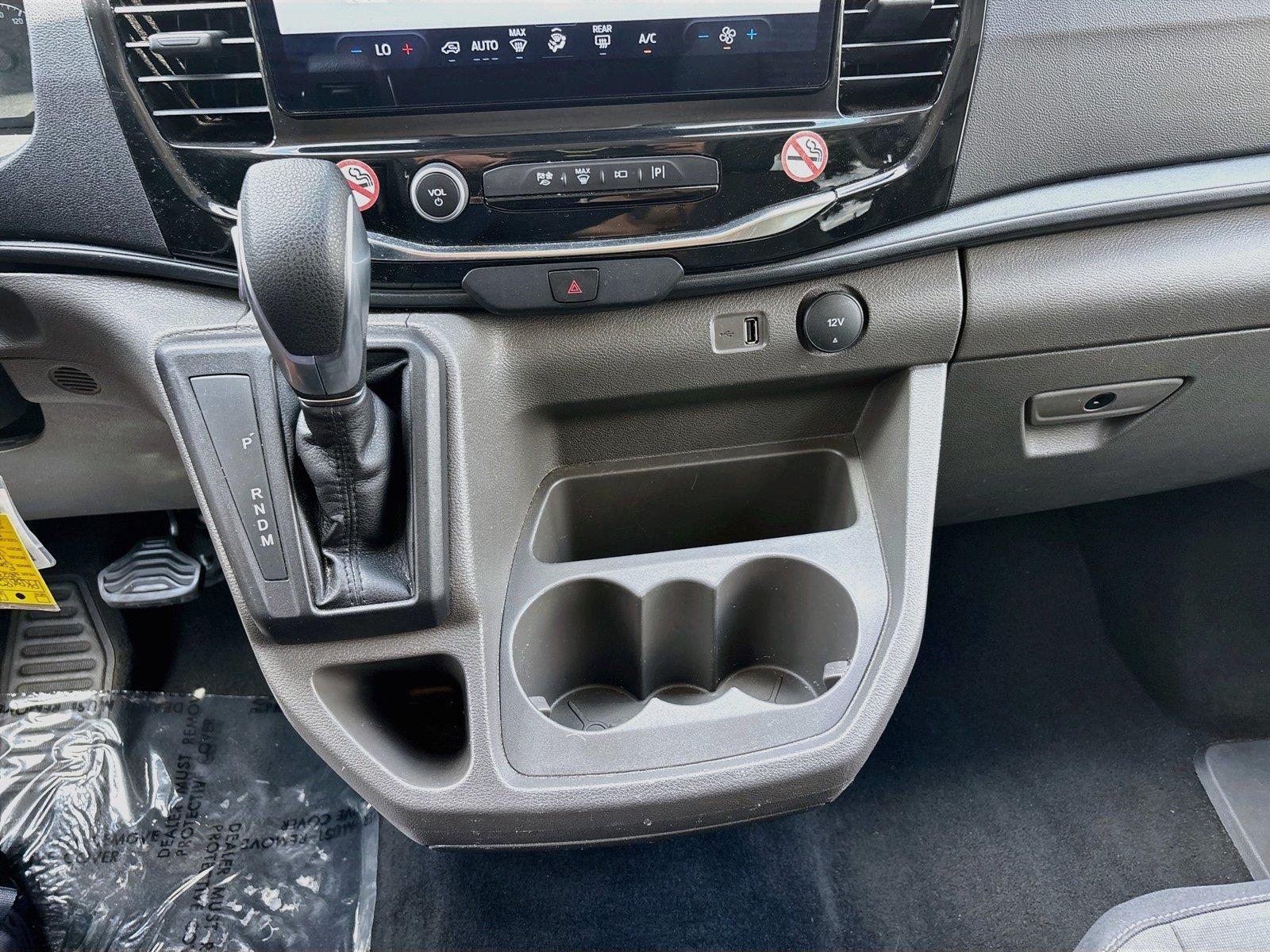 2023 Ford Transit Passenger Wagon XLT