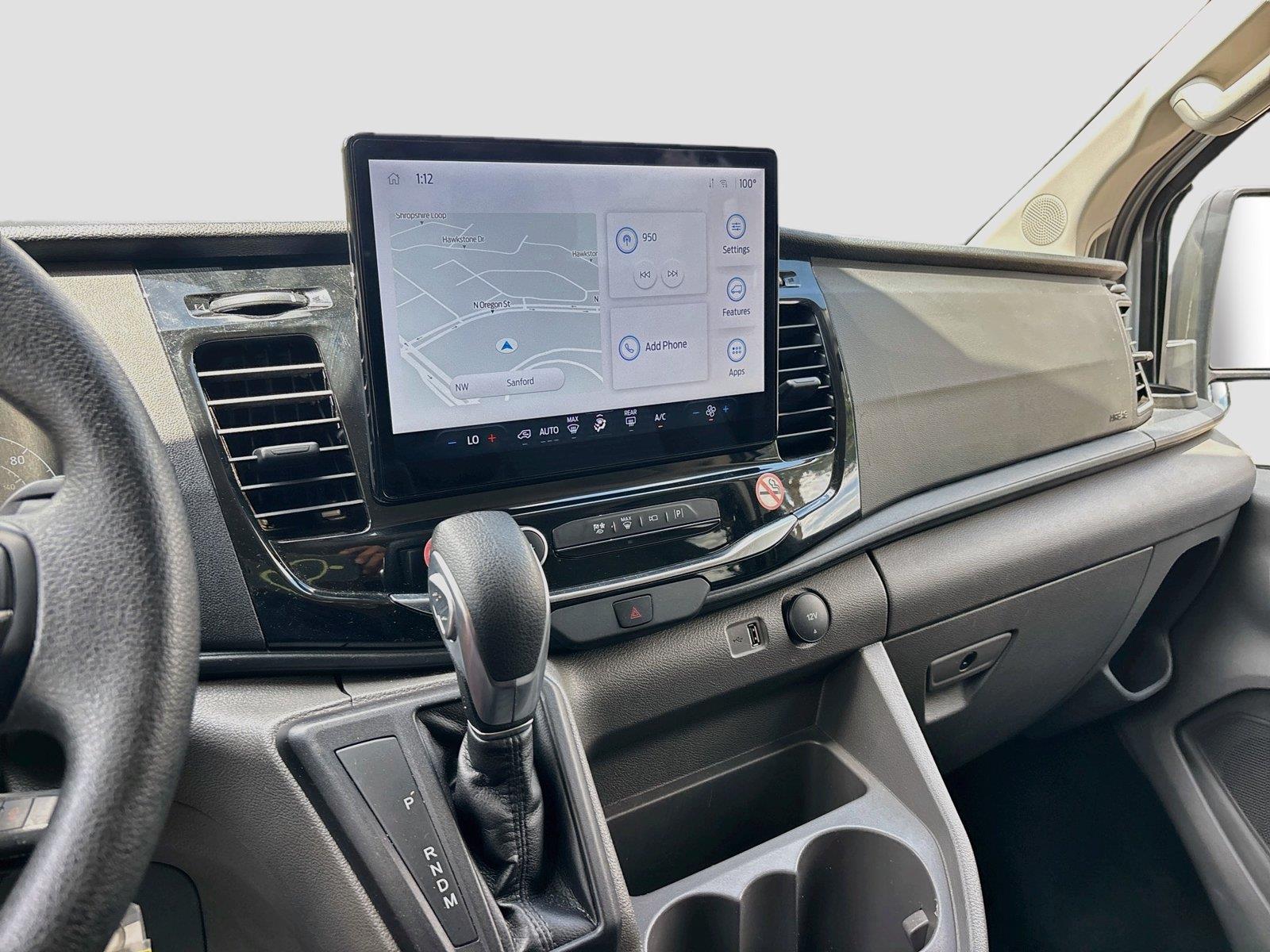 2023 Ford Transit Passenger Wagon XLT