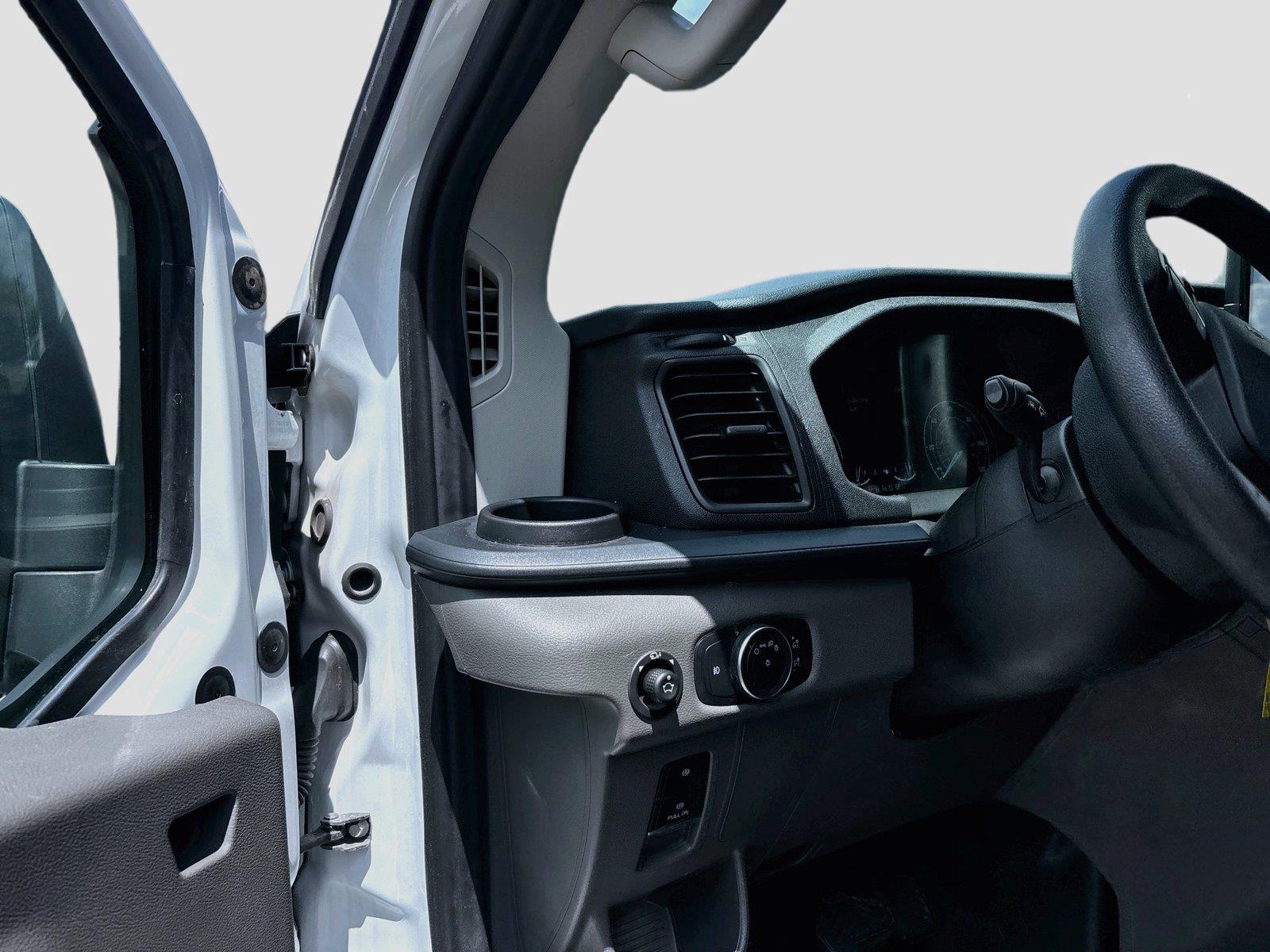 2023 Ford Transit Passenger Wagon XLT