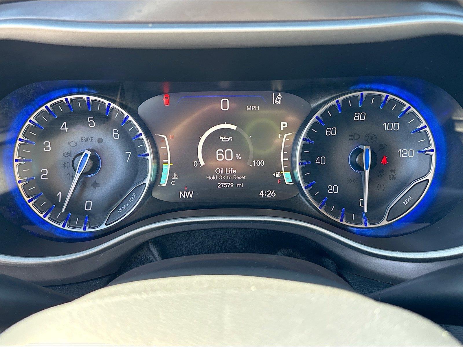 2025 Chrysler Pacifica Select
