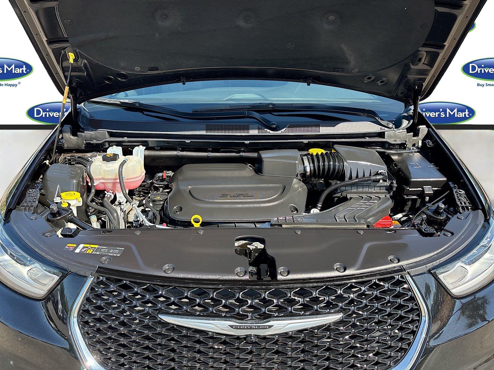 2025 Chrysler Pacifica Select