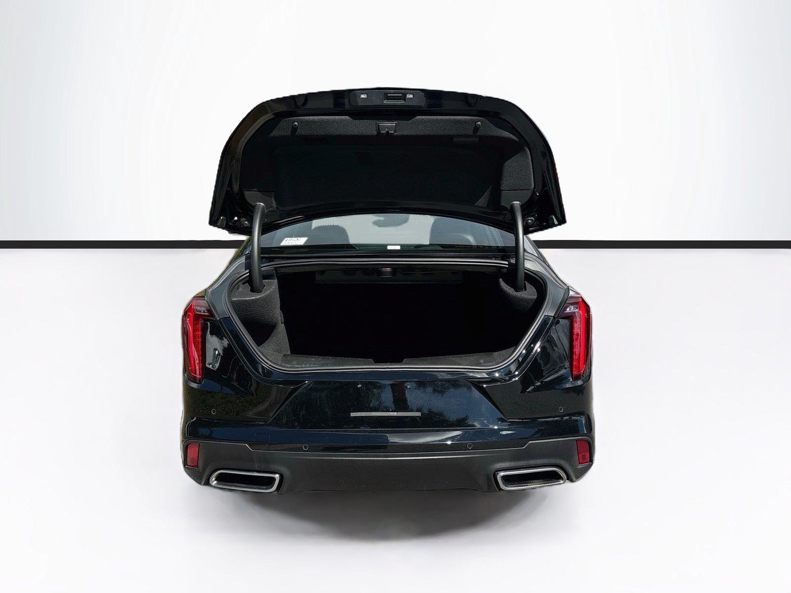 2026 Cadillac CT4 Luxury