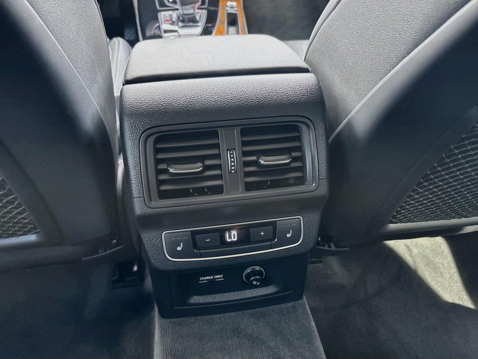 2023 Audi Q5 S line Prestige