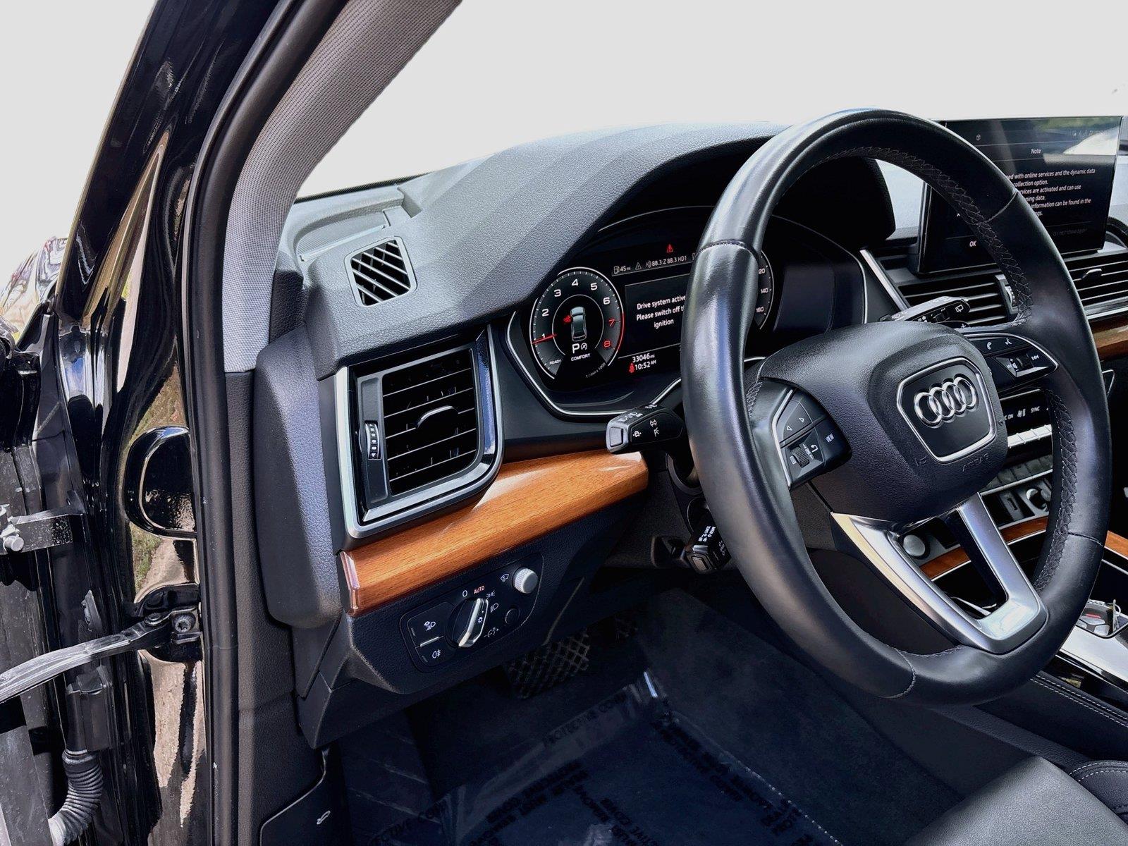2023 Audi Q5 S line Prestige