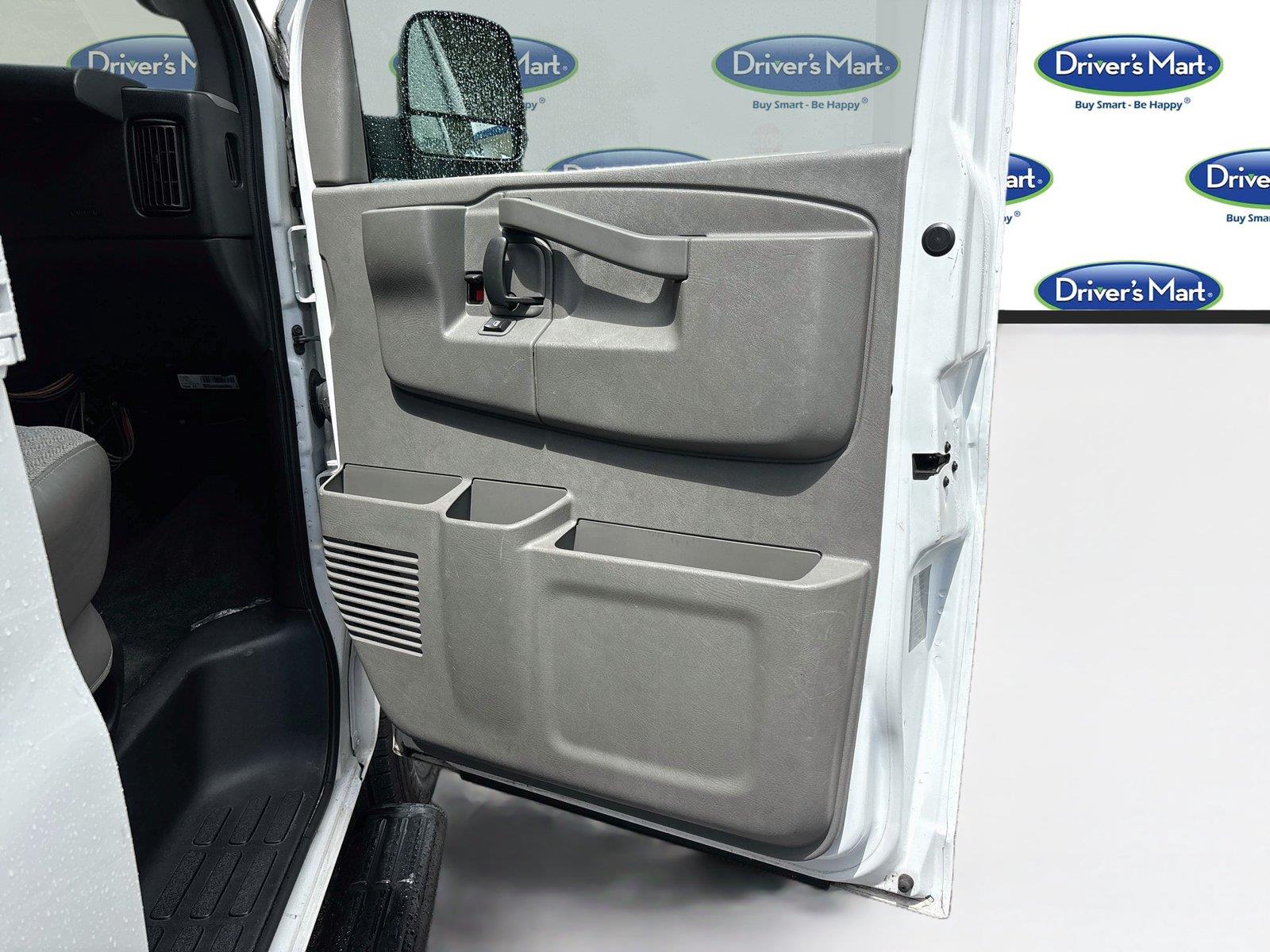 2018 Chevrolet Express Passenger LT