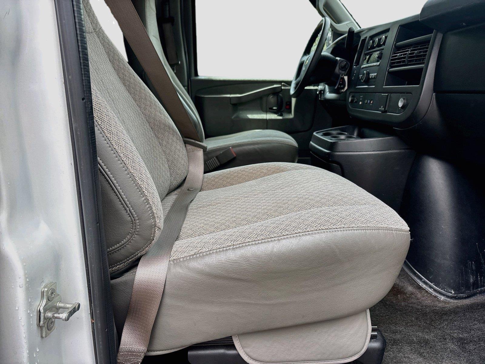 2018 Chevrolet Express Passenger LT