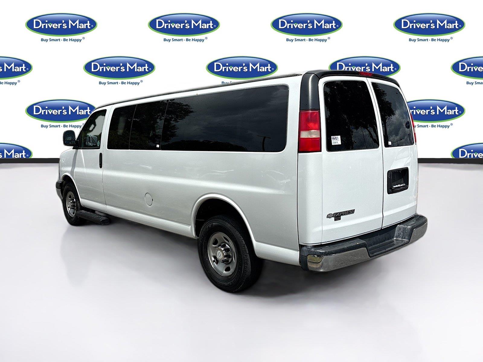 2018 Chevrolet Express Passenger LT