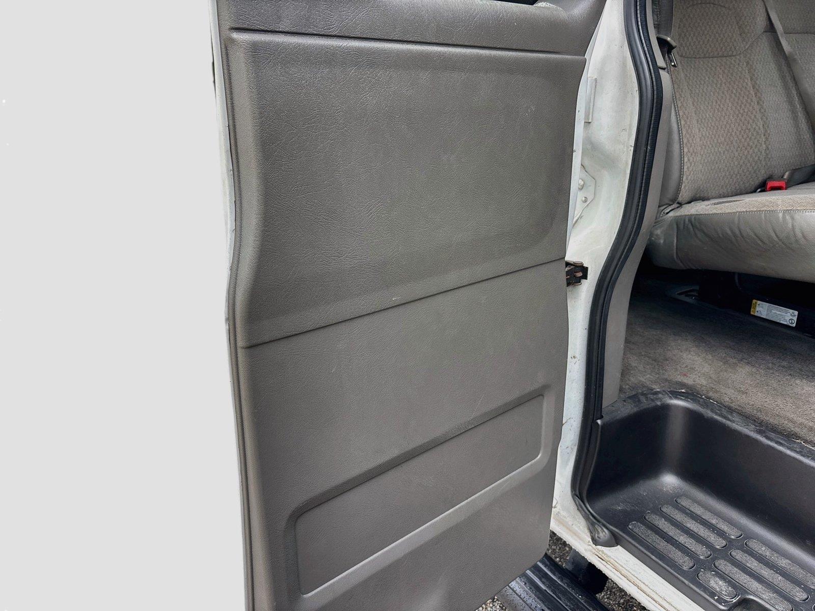 2018 Chevrolet Express Passenger LT