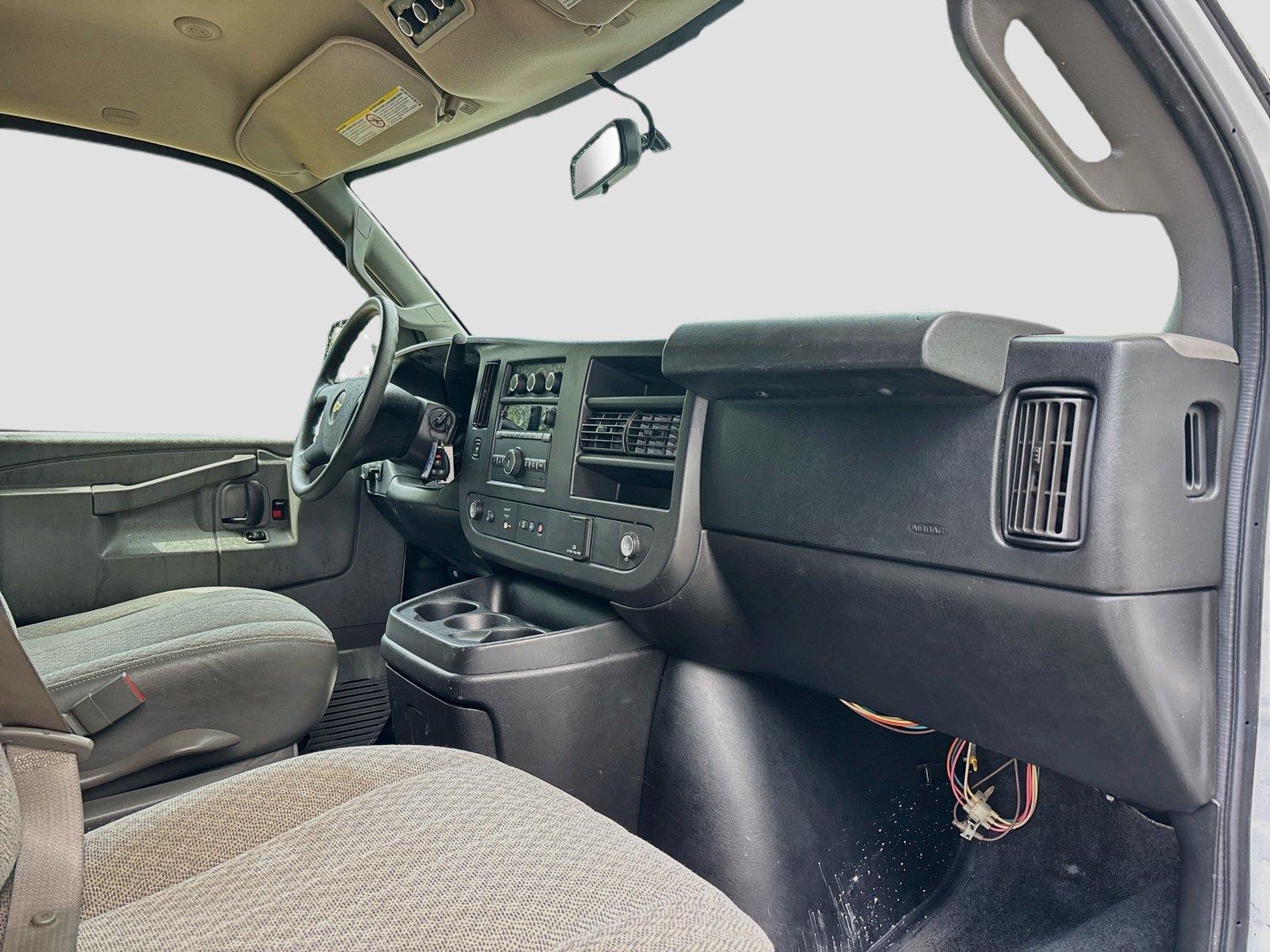 2018 Chevrolet Express Passenger LT