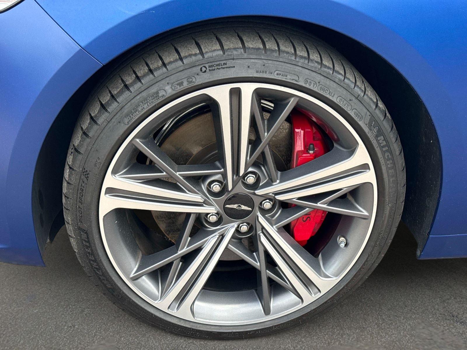 2025 Genesis G70 3.3T Sport Advanced