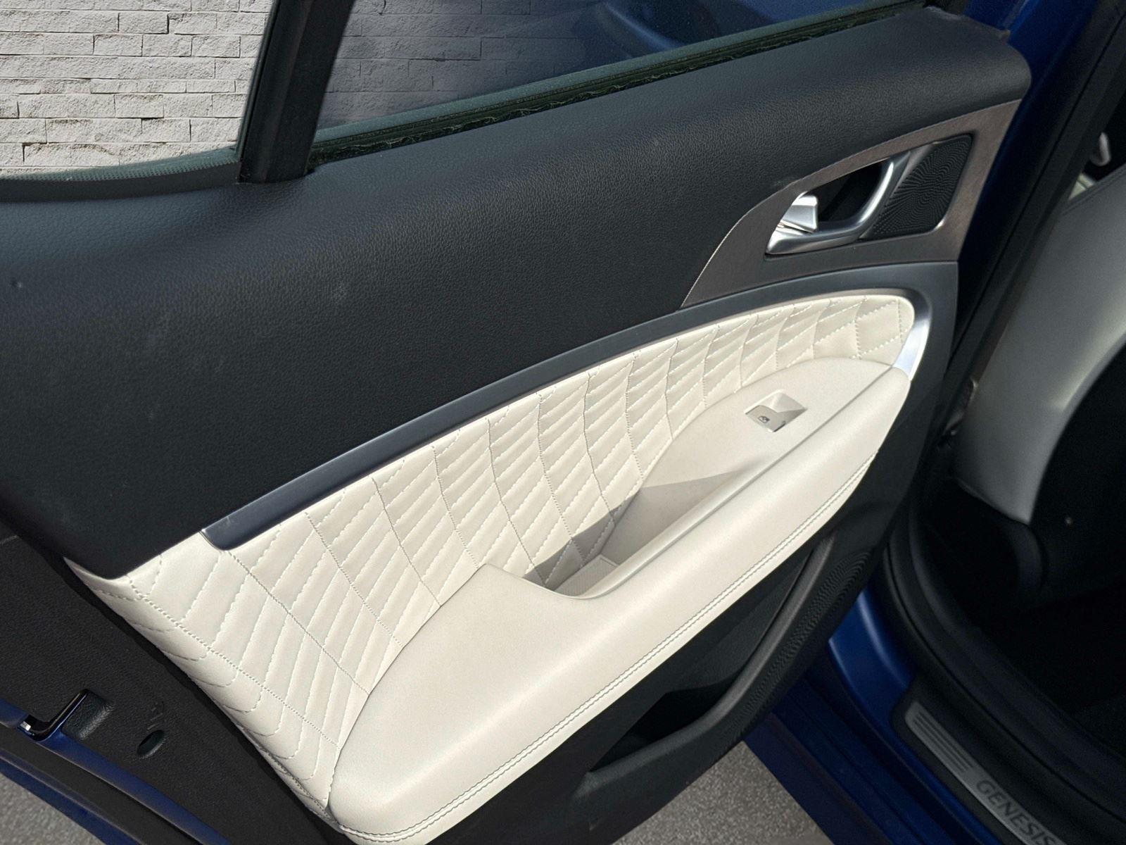 2025 Genesis G70 3.3T Sport Advanced