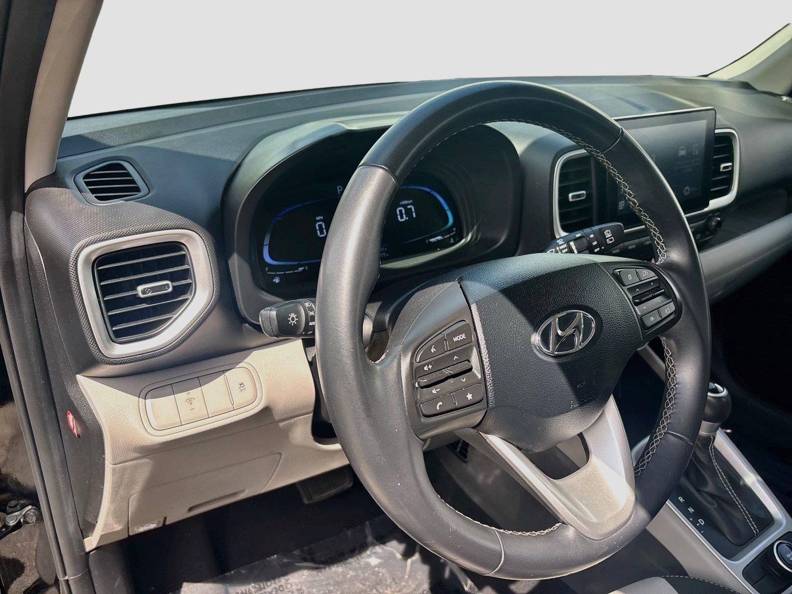 2025 Hyundai Venue SEL