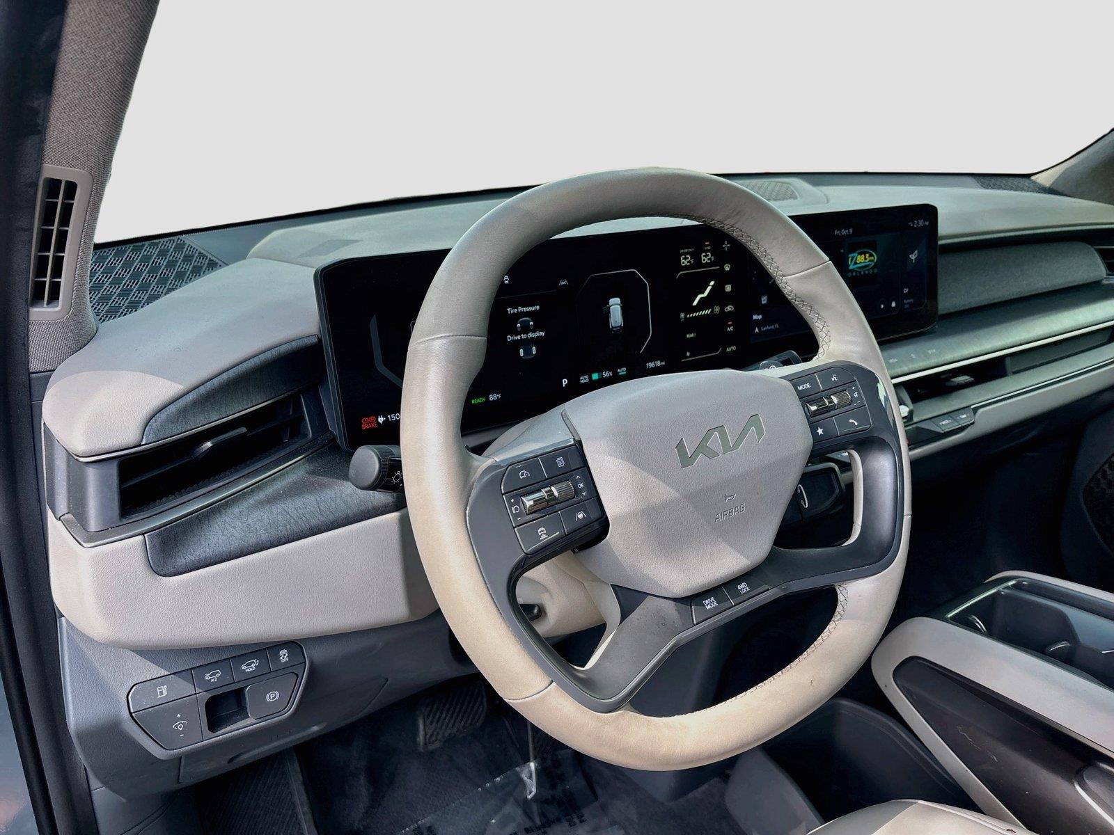 2024 Kia EV9 Wind