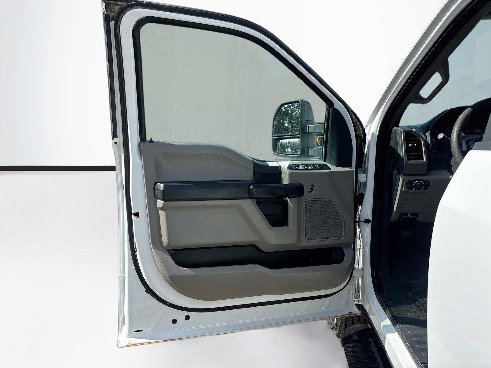 2022 Ford Super Duty F-250 SRW XL