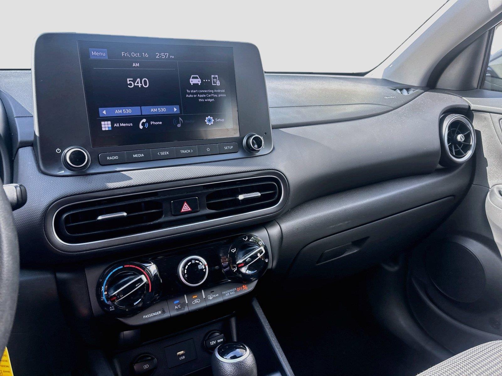 2022 Hyundai Kona SE