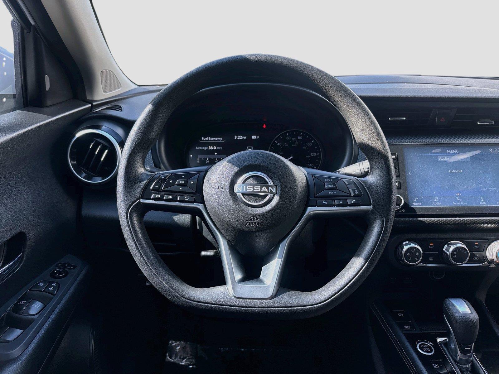 2023 Nissan Kicks SV