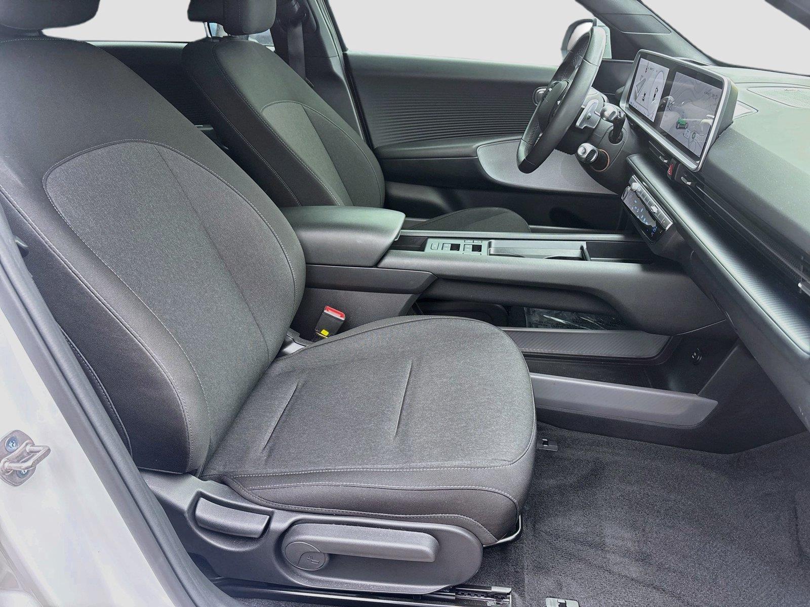 2023 Hyundai IONIQ 6 SE