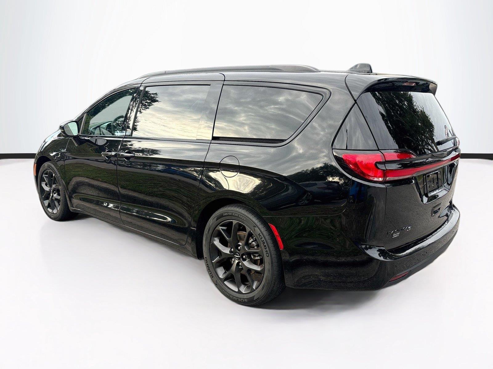 2025 Chrysler Pacifica Limited