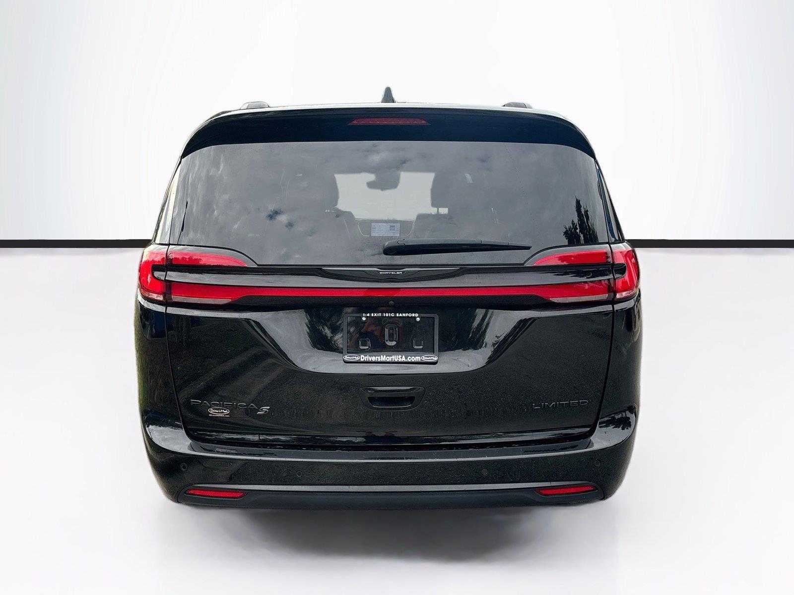 2025 Chrysler Pacifica Limited